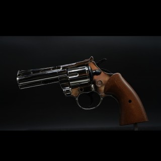 Pistola a salve Bruni mod. Magnum 380 nickel Pistola a salve Bruni mod. Magnum 380 nickel